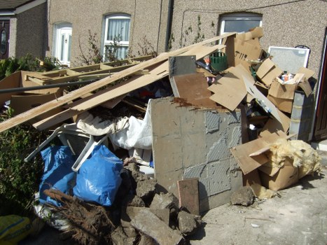 Estate clearance team organizing belongings in Charlton